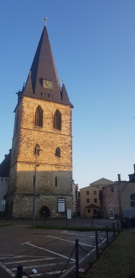 Zimmervermietung Zahn Baalberge Buitenkant foto