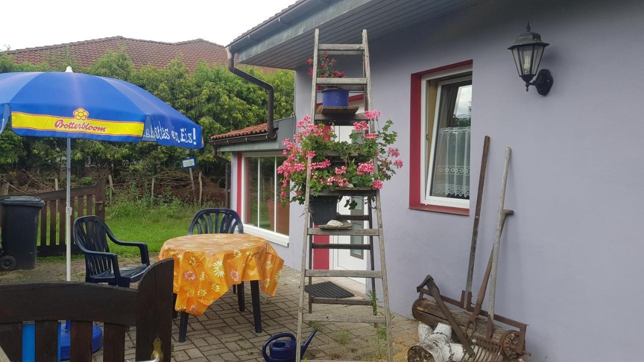 Zimmervermietung Zahn Baalberge Buitenkant foto