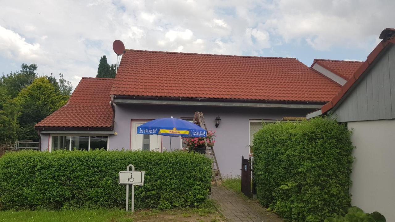 Zimmervermietung Zahn Baalberge Buitenkant foto