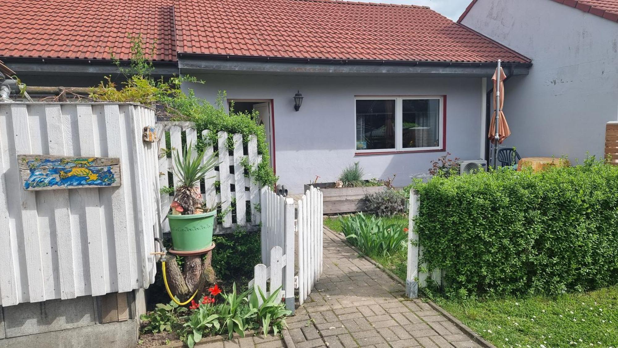 Zimmervermietung Zahn Baalberge Buitenkant foto